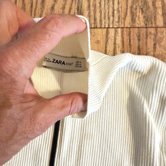 ZARA KNIT RIBBED SWEATER TOP LONG SLEEVE M BEIGE WITH BLACK TRIM - Picture 5 of 7